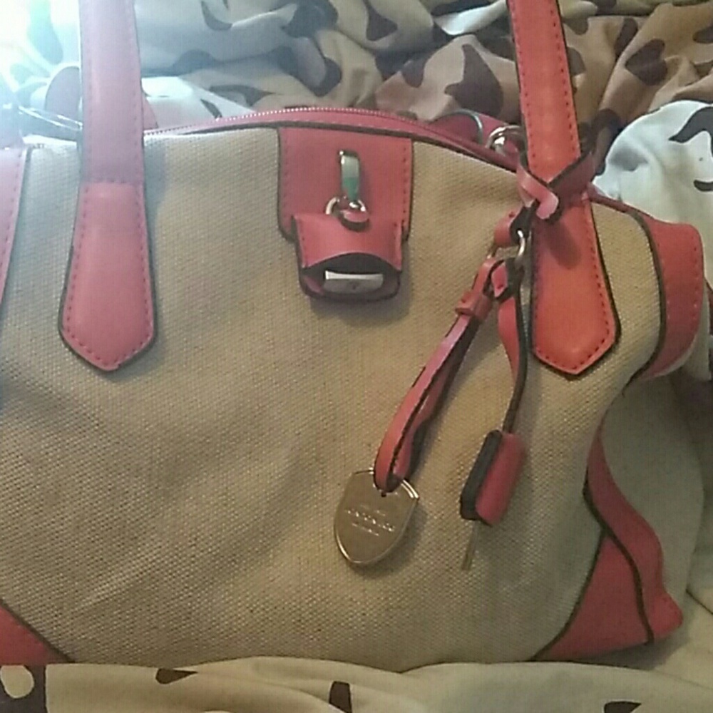 London fog purse